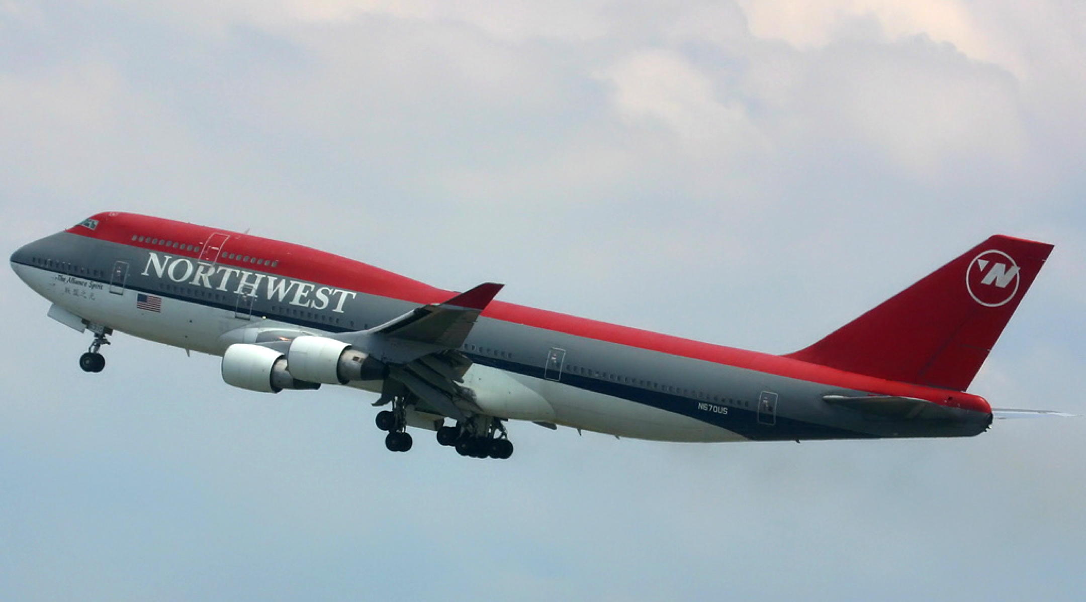 Aircraft – Boeing 747-400 - Northwest Airlines History Center