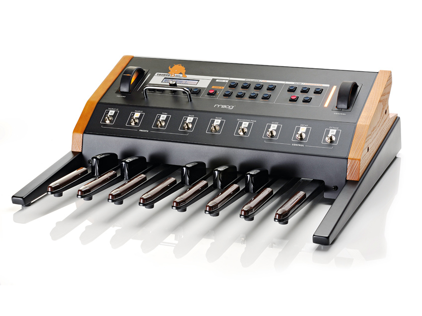 コンパクトなのに別格の存在感！アナログ・ベースシンセ Moog