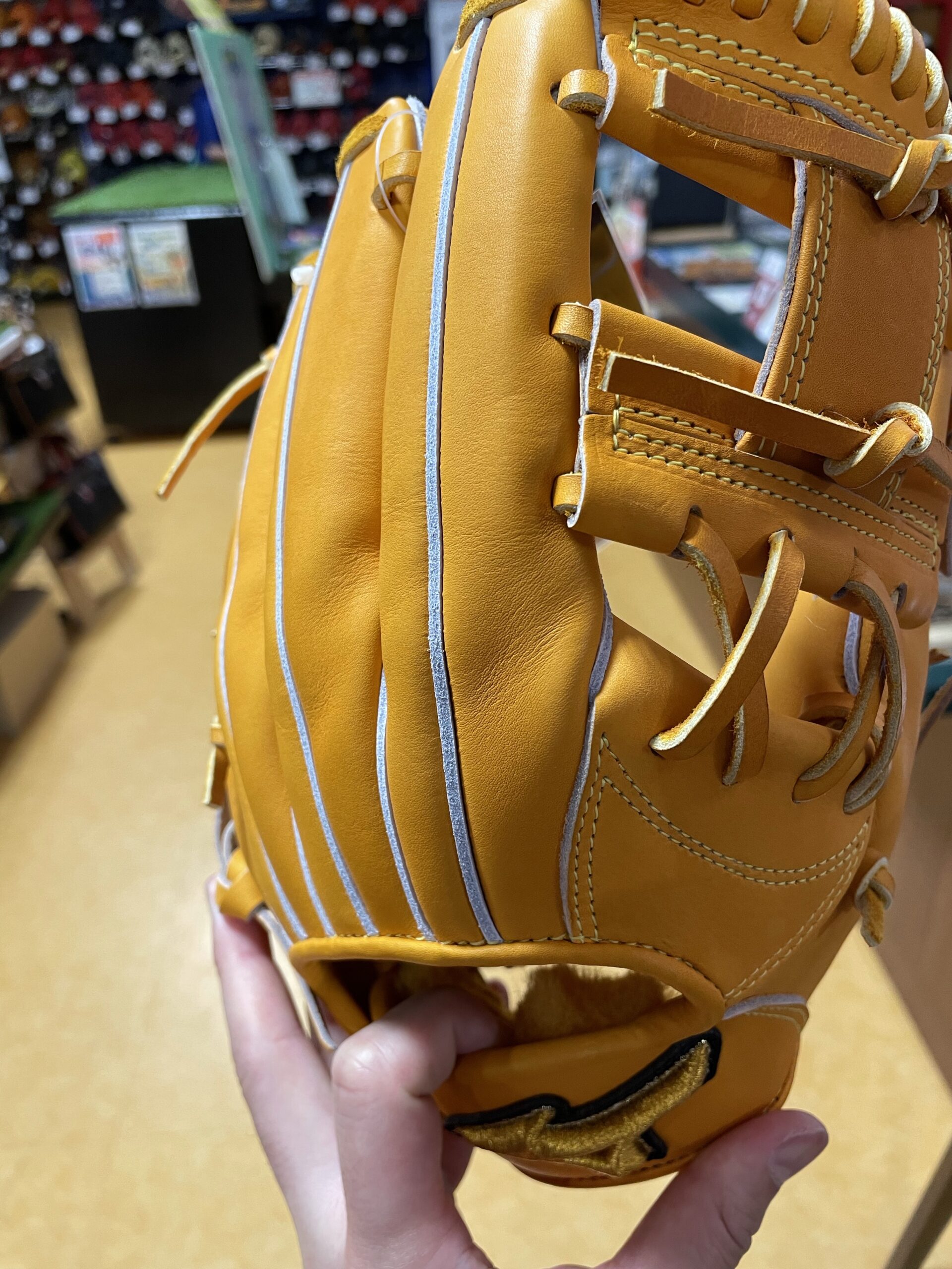 内野MM型】宮本慎也氏×ミズノの共同開発モデル【グラブ】 | 超野球専門