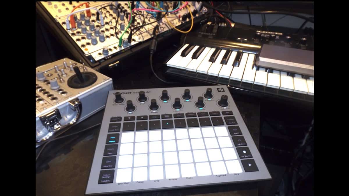 novation-circuit-rhythm-header