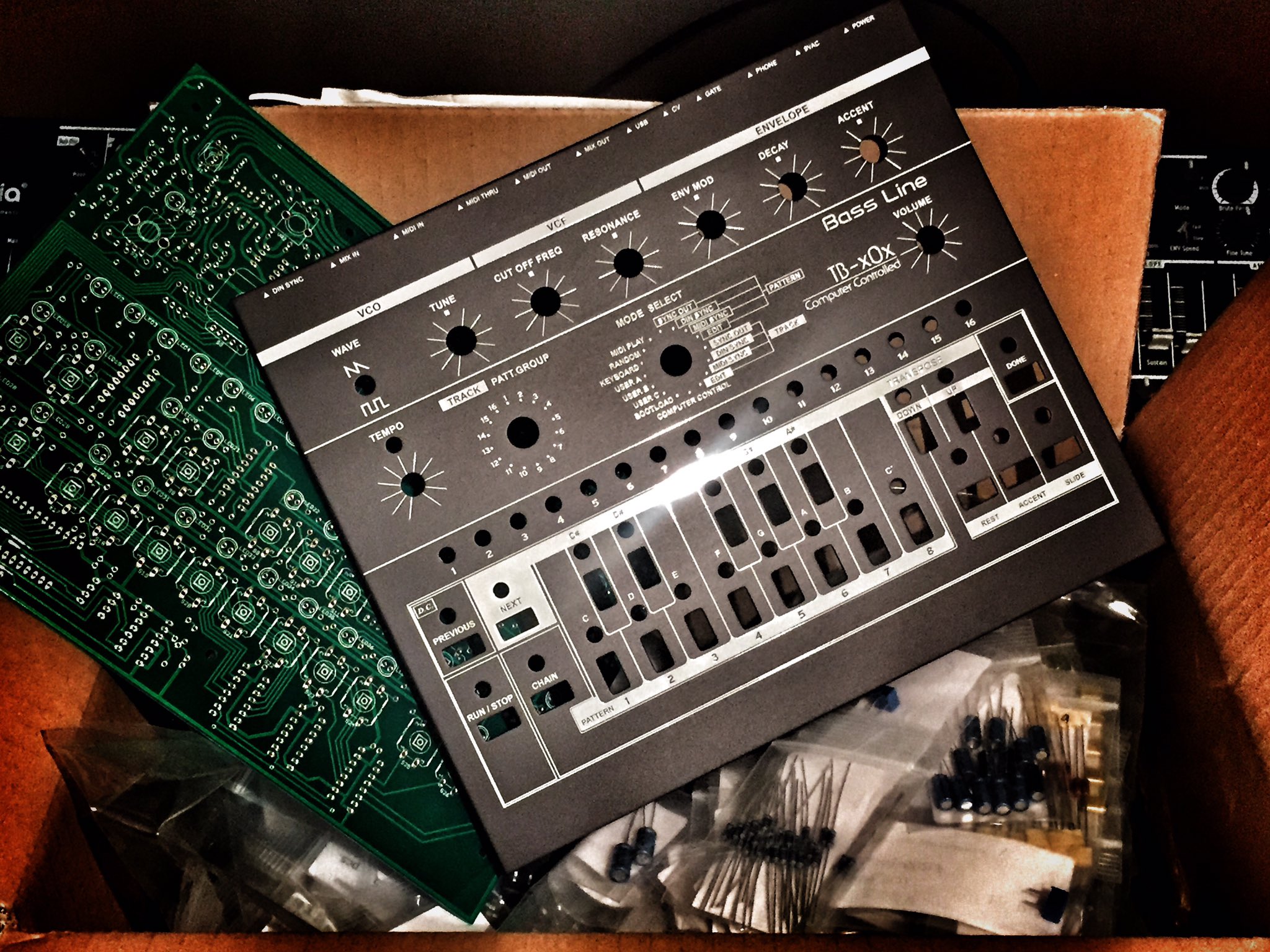 祝アシッドハウス30周年！x0xb0x製作記【1】 – JunkYardMachineMusic