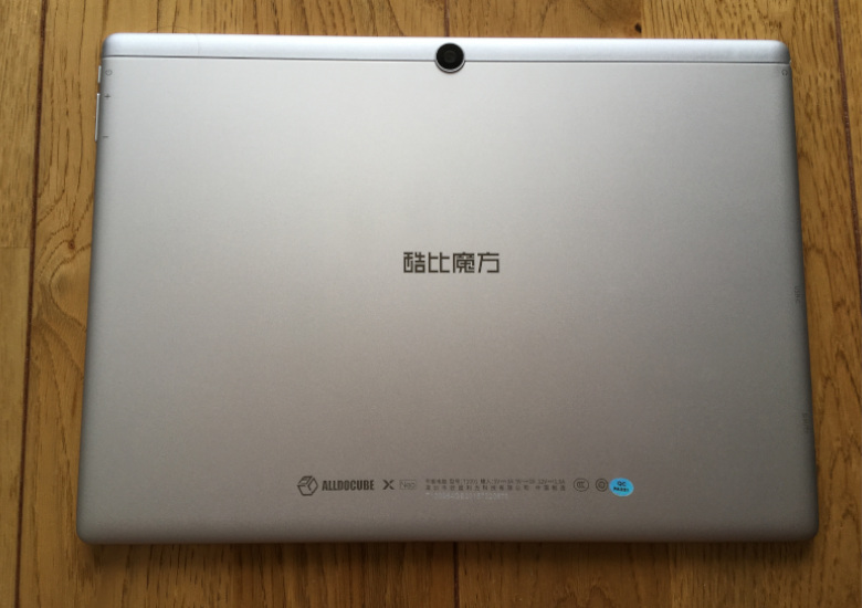 ALLDOCUBE X Neoの実機レビュー － 有機ELの高解像度ディスプレイに