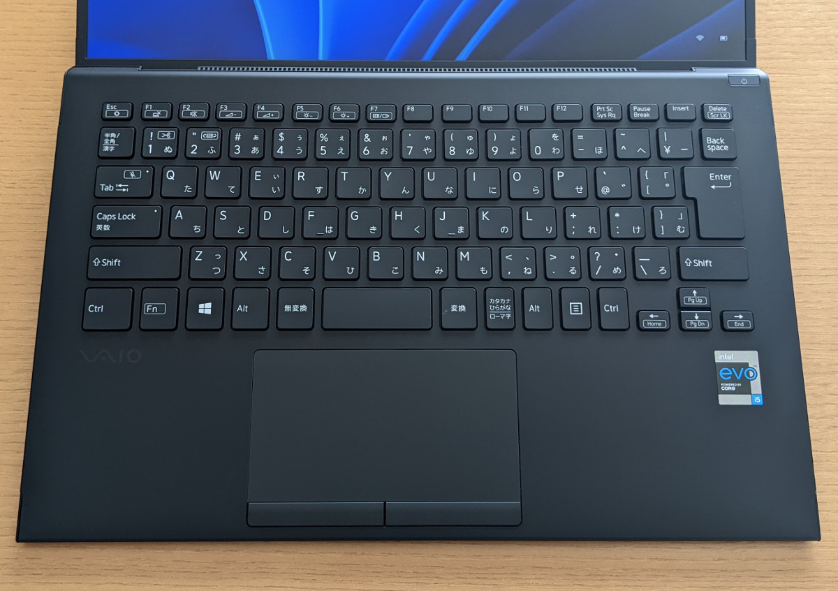 VAIO Z（VJZ1418）の実機レビュー － フルカーボンボディで超軽量