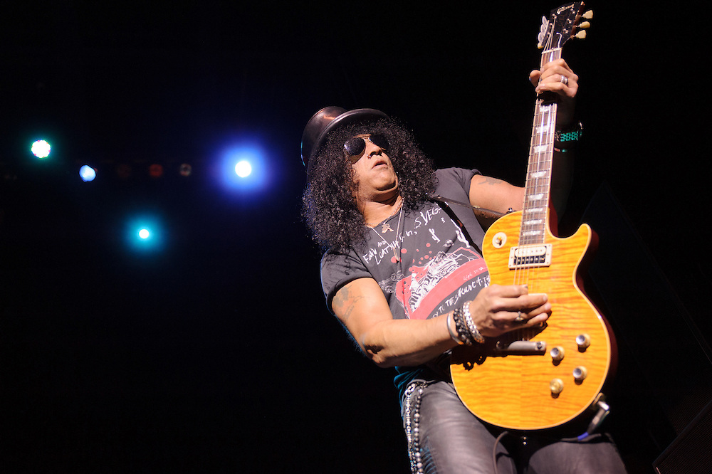 Photos of Guitarist Slash Performing w/ Myles Kennedy 2012