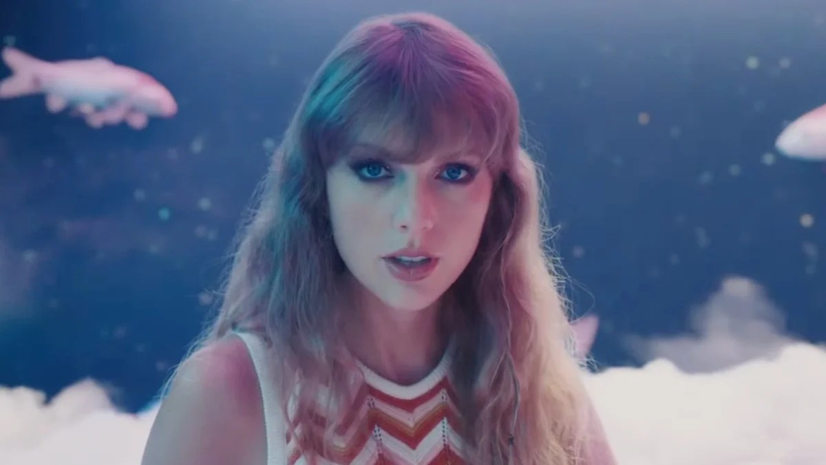 Taylor Swift Gets Whimsical in 'Lavender Haze' Music Video (Watch