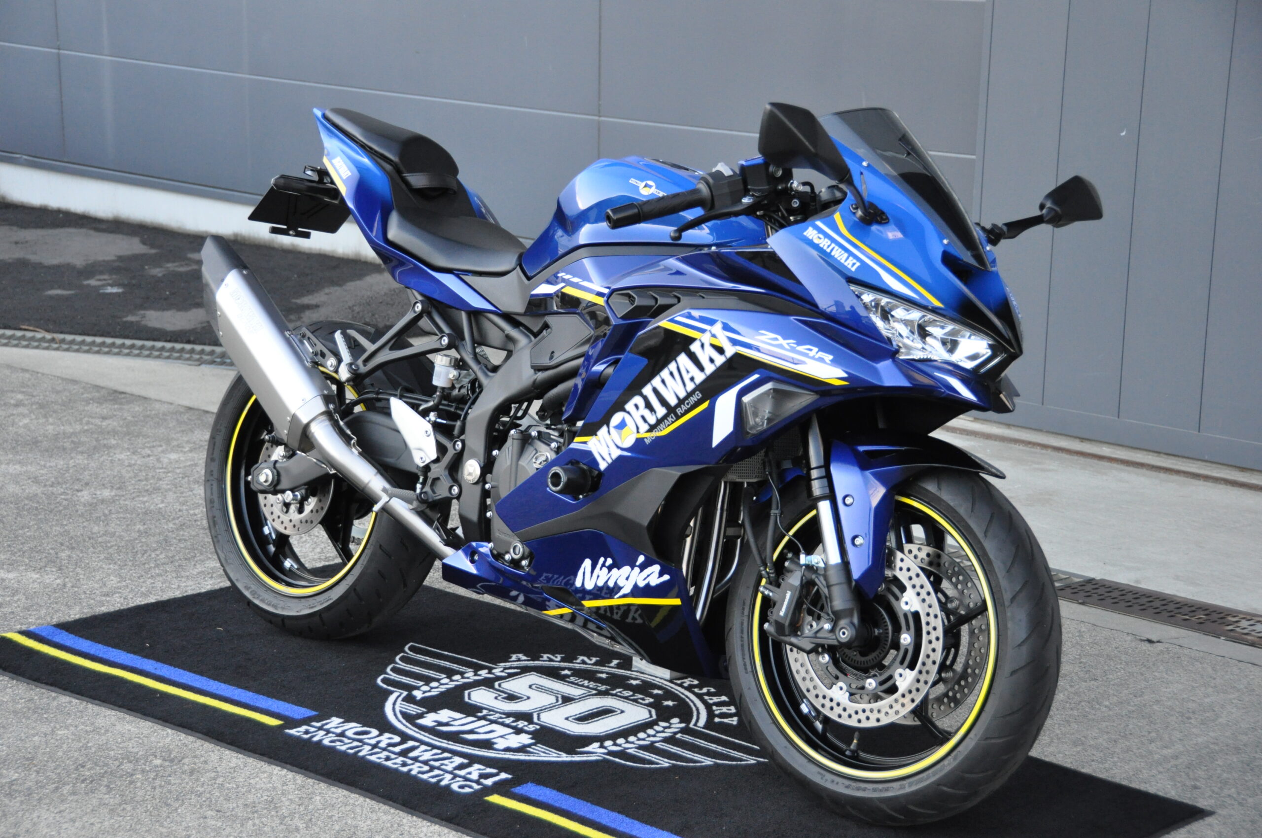 23- ZX-4R Full Exhaust BLADE 発売 – モリワキエンジニアリング