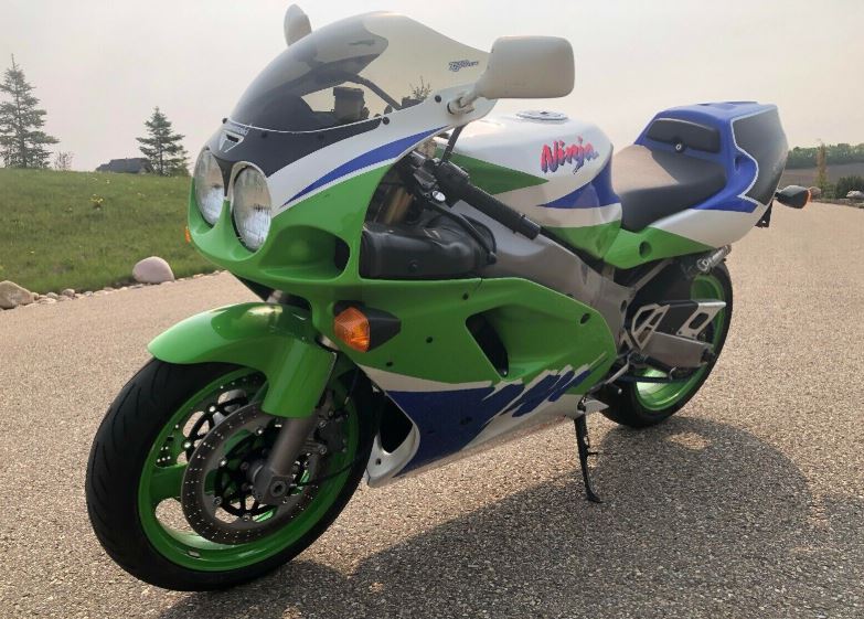 In Canada – 1993 Kawasaki ZX750R-M1 | Bike-urious