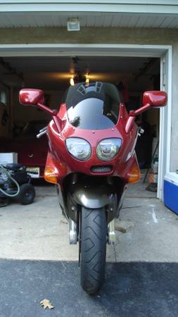 1990 Kawasaki ZX-11 Custom | Bike-urious