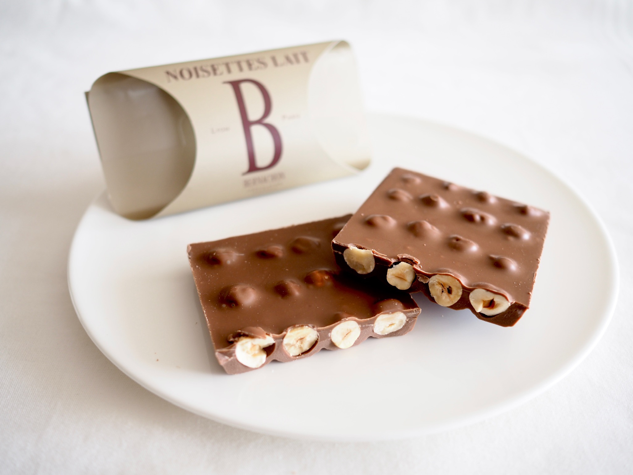 ベルナシオン】ゴロッゴロヘーゼルナッツ😮🟠 - チョコシスー