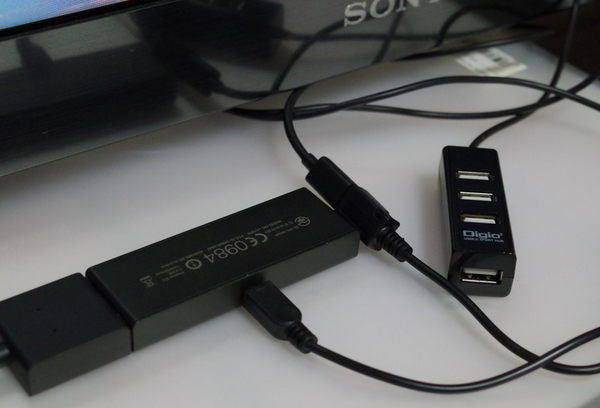 Fire TV Stick 第2世代にUSBハブ、USB機器の接続事例。出費はOTG