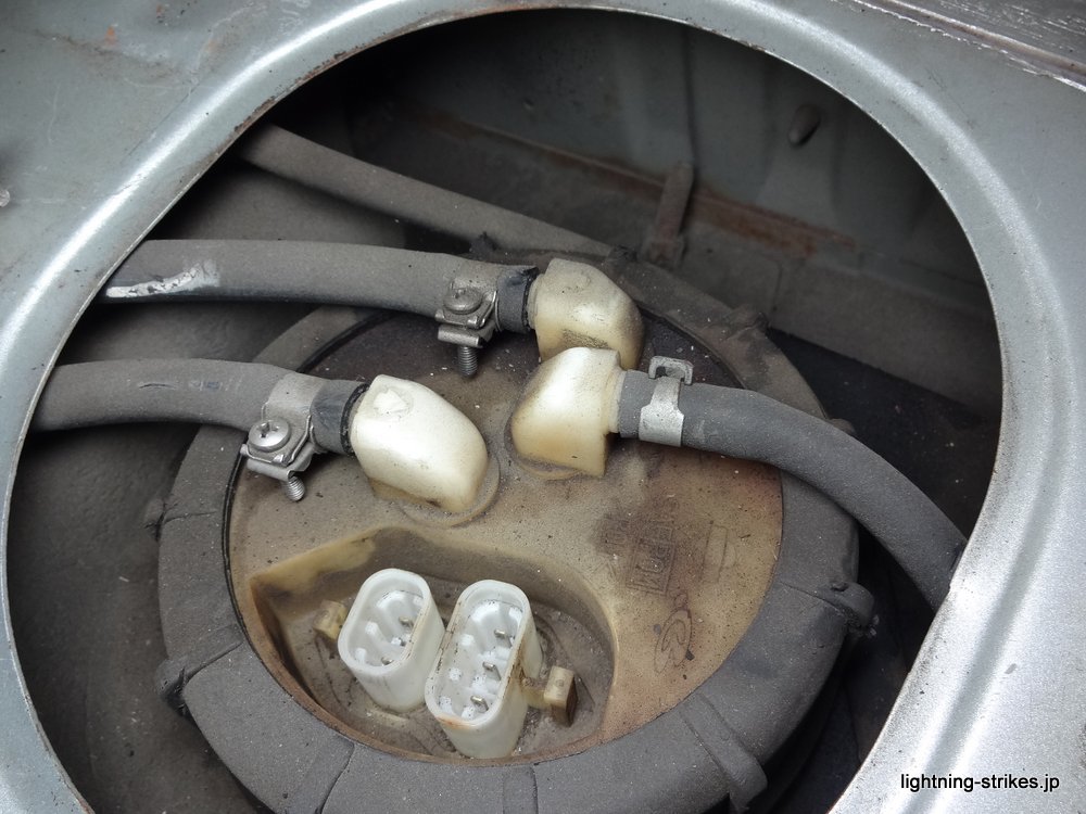 S14シルビア 燃料漏れ修理|Lightning Blog