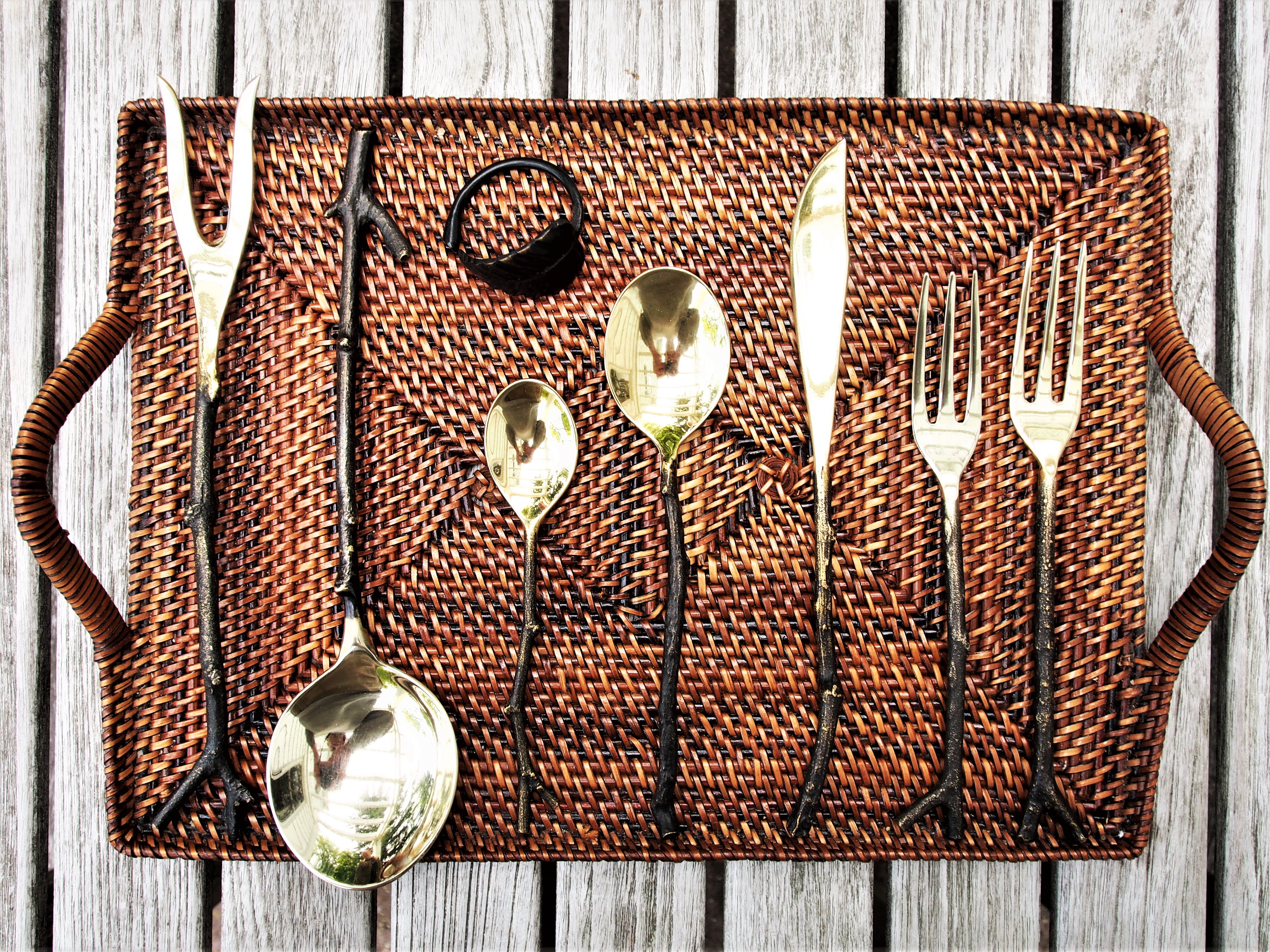 TABLETOP: MICHAEL ARAM BRONZE “TWIG” FLATWARE – The Weathered Grey