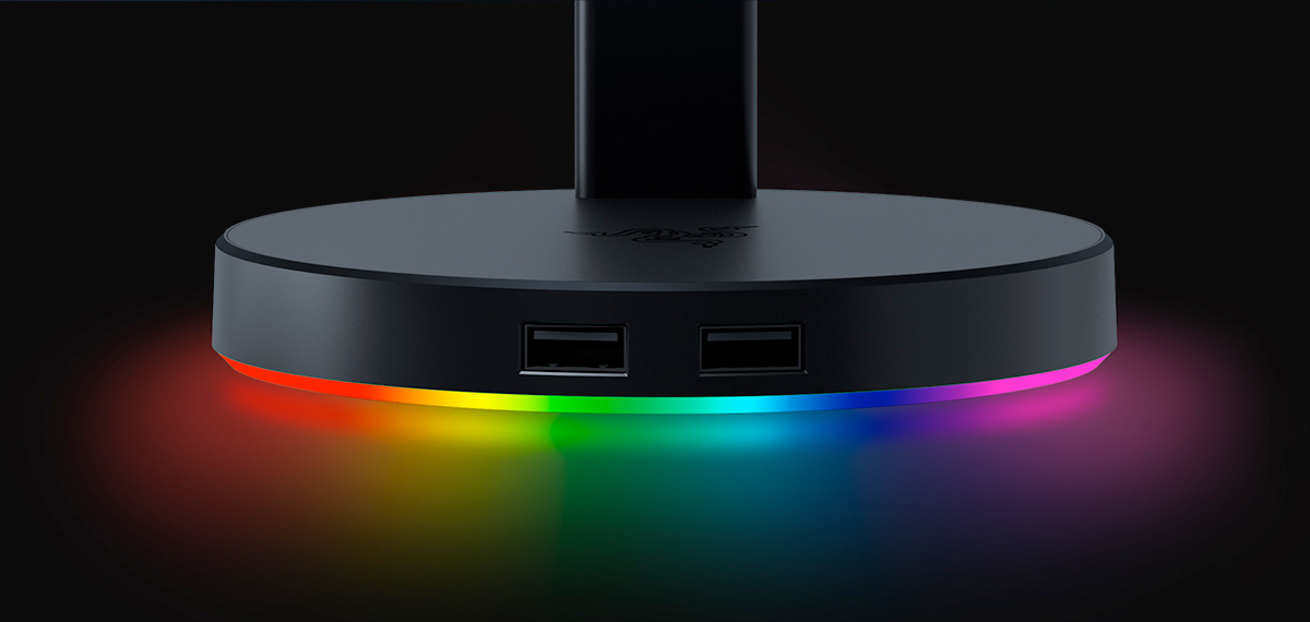 光る上にサウンドも良くなるヘッドホンスタンド型USBハブ「Razer Base