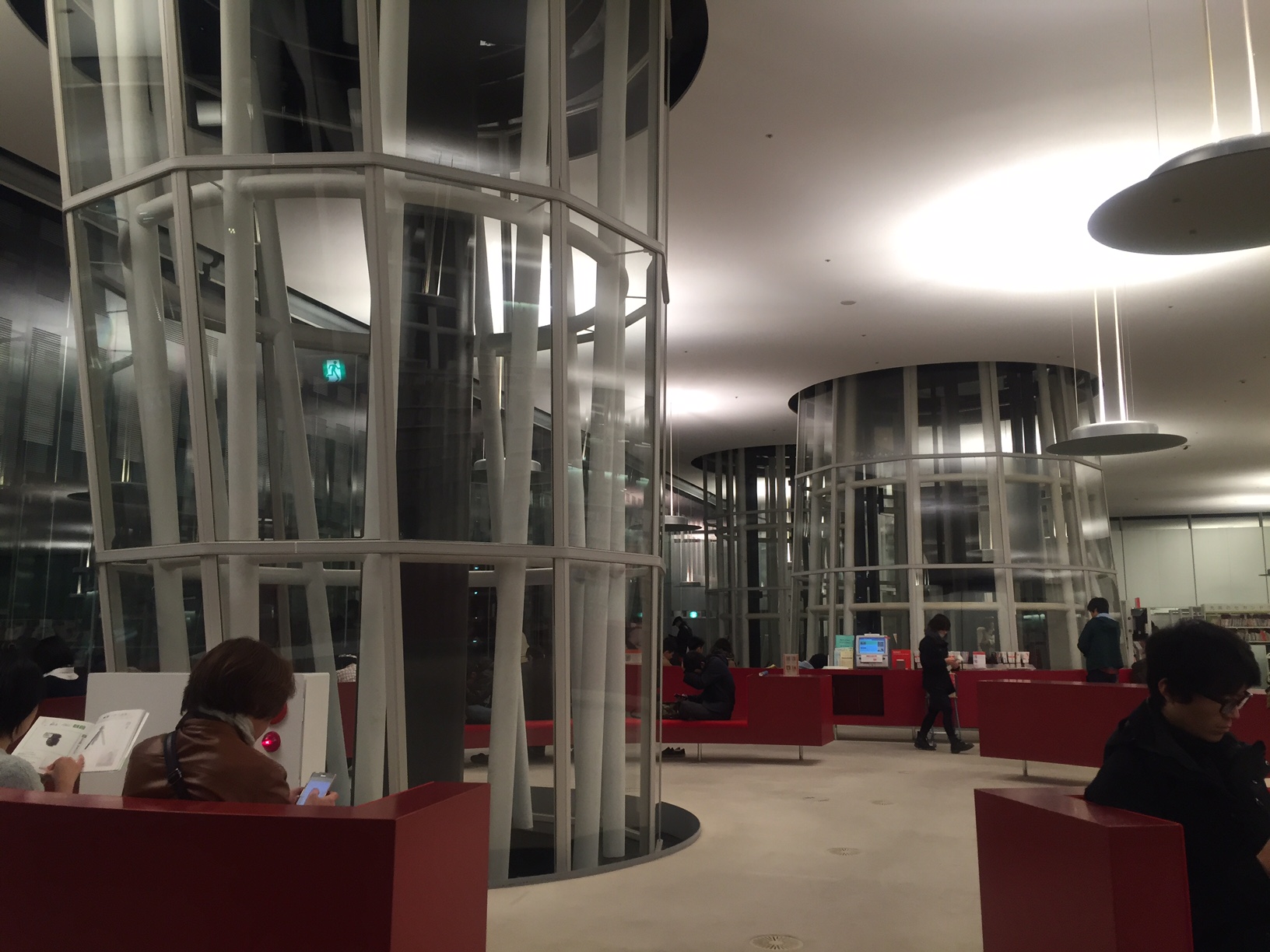 だれも知らない建築のはなし（映画） | 空間芸術研究所/vectorfield