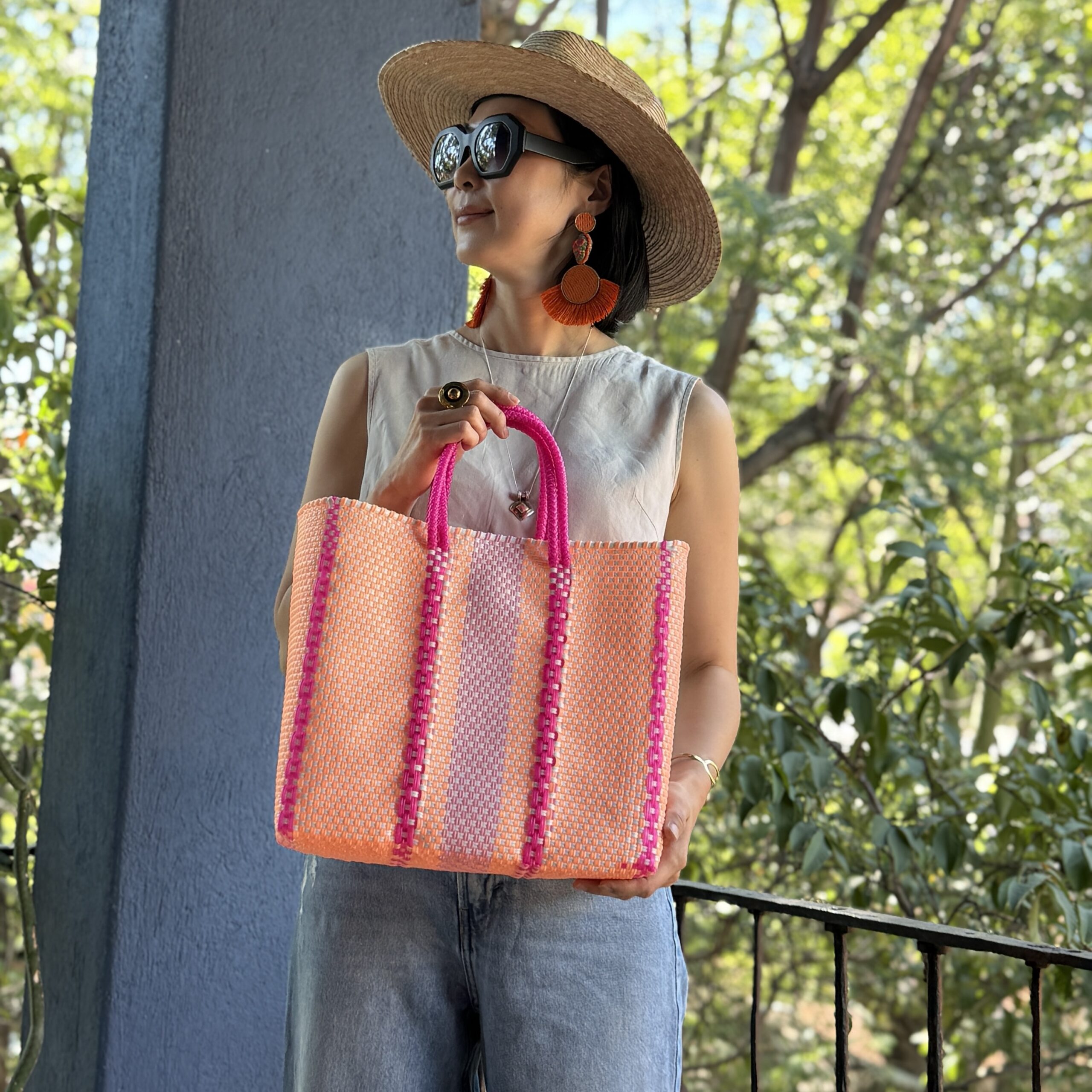 メルカドバッグS 白×コーラルピンク×桜ピンク×フューシャ（縦チェーン