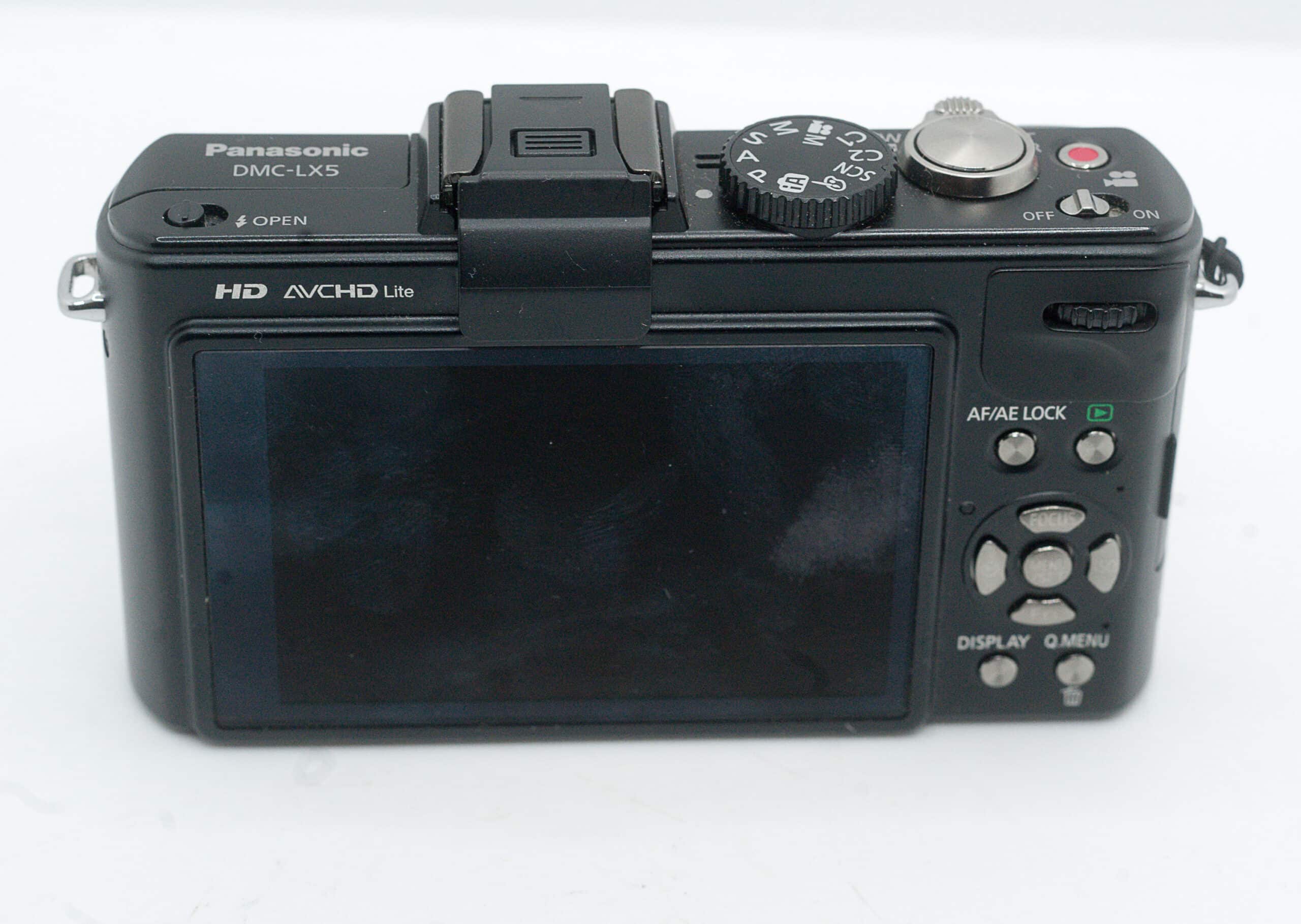 Panasonic Lumix LX-5 + DMW-LVF1 (viewfinder) - Vintagelens