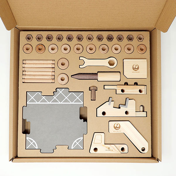 JAL空港のくるま整備士セット｜アイコニーストア東京｜国産ひのき無