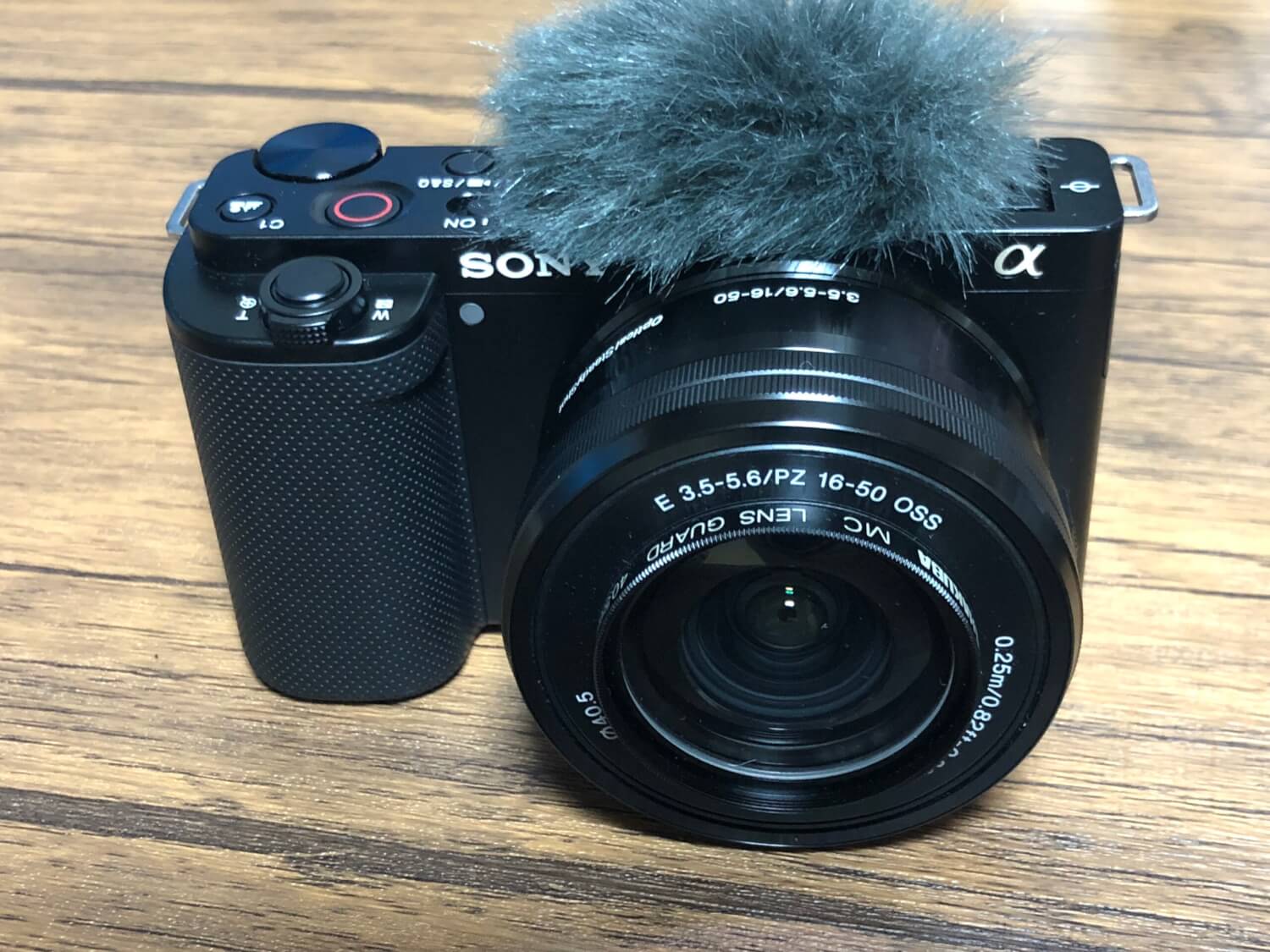 SONY ZV-E10レビュー！α6400が動画特化マシンになって登場！？ブイログ