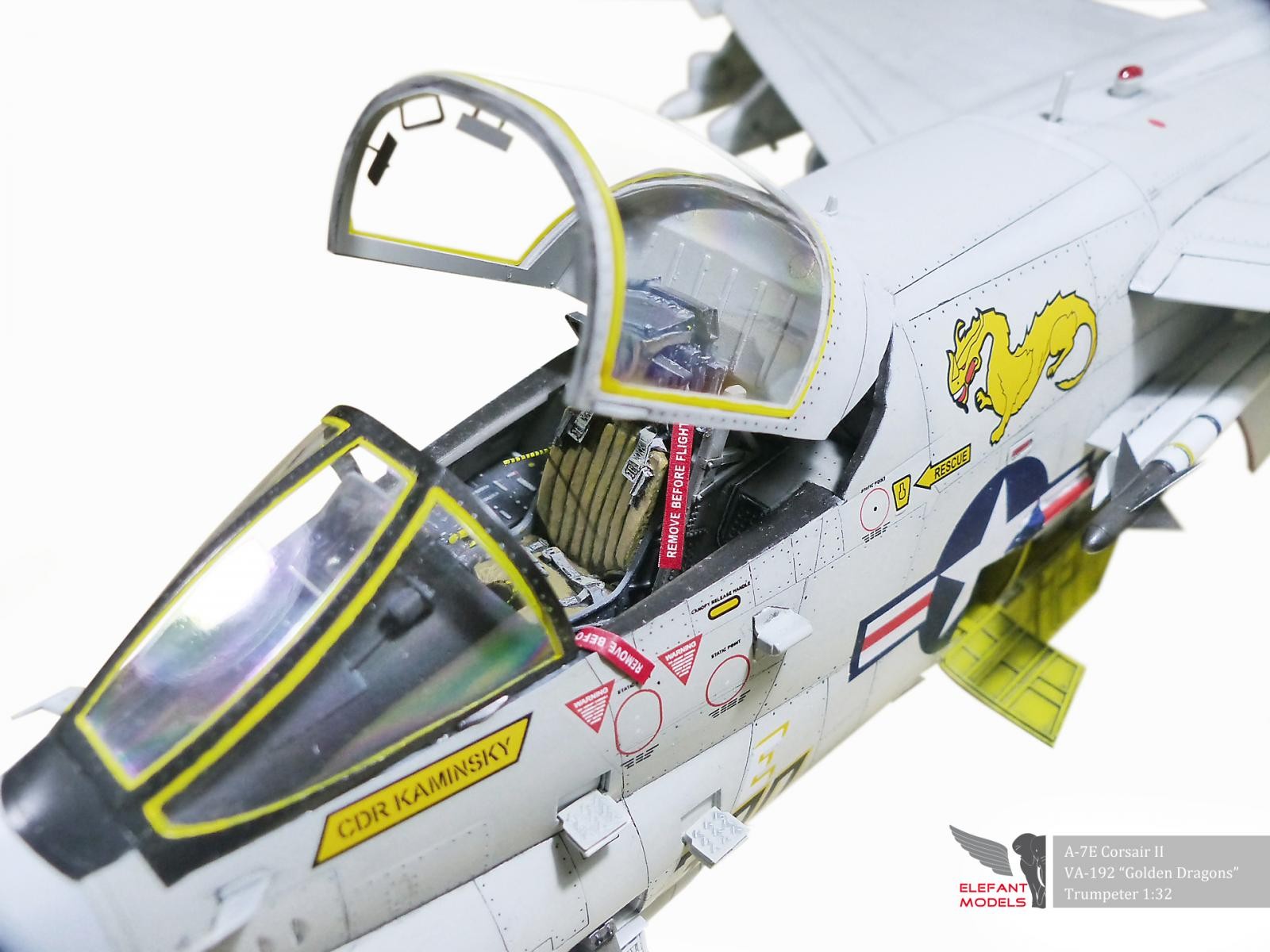 A-7E Corsair II, Trumpeter 1:32 - 1/32 jet US Navy - iModeler
