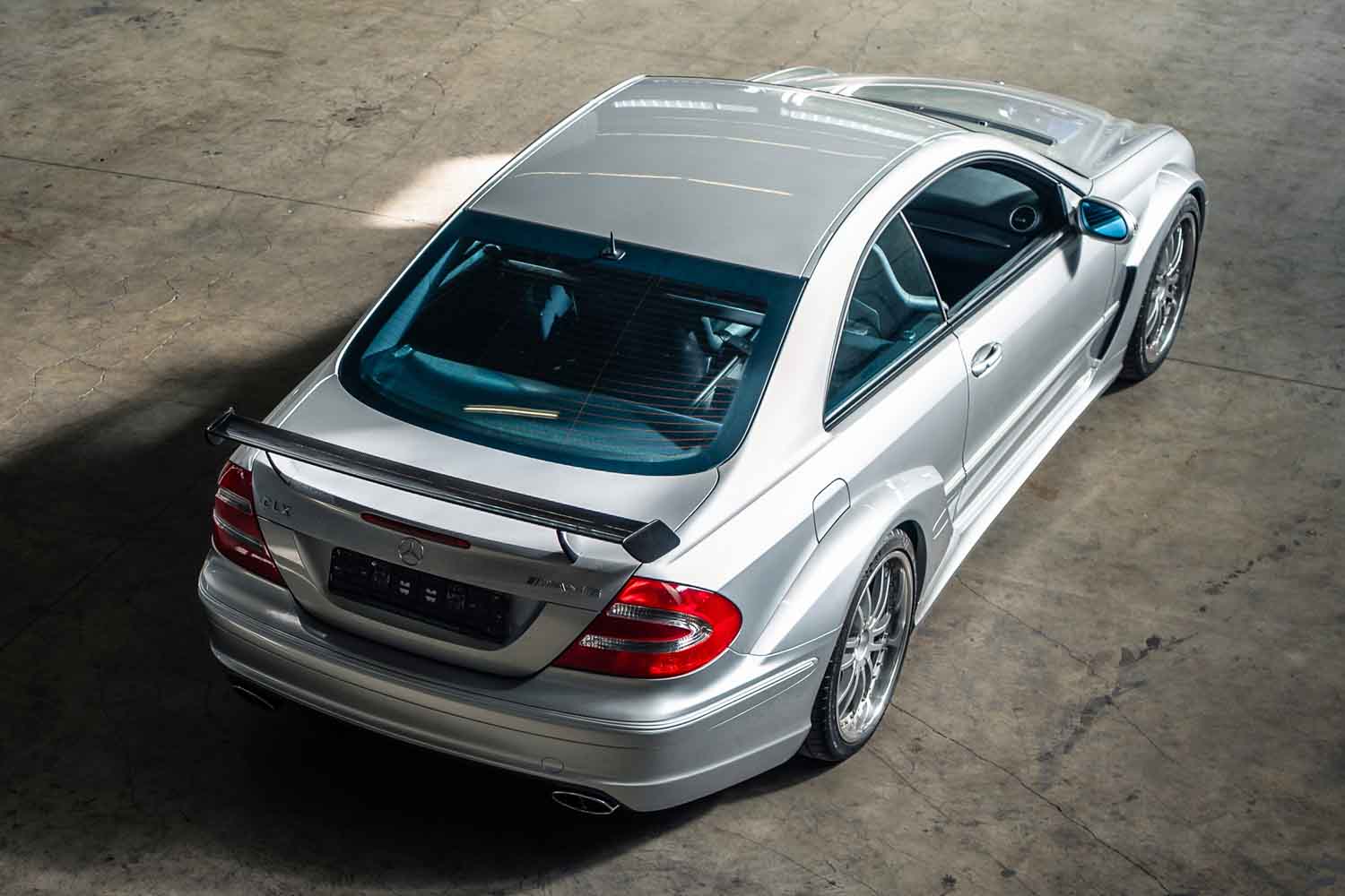 約7400万円！ 新車時の2倍になったメルセデス・ベンツ「CLK DTM AMG