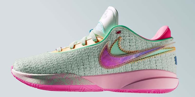 lebrontw.jpg?w=960&cbr=1&q=90&