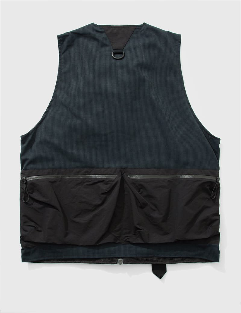 CMF Outdoor Garment - Eye_C × Comfy Outdoor Garment Overlay Vest | HBX