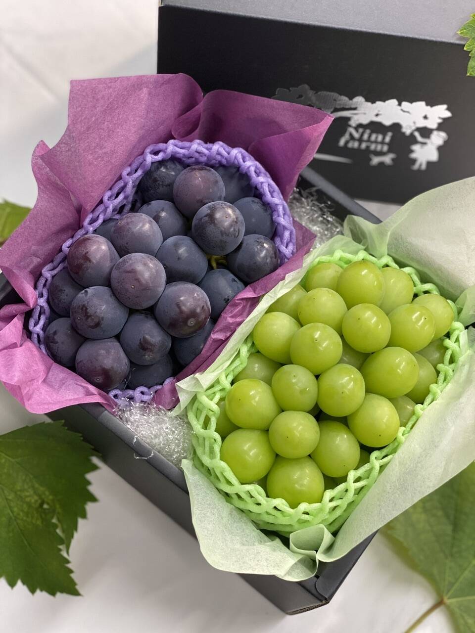 数量限定】希少品種オーロラブラック&シャインマスカット(約800g) 秀品