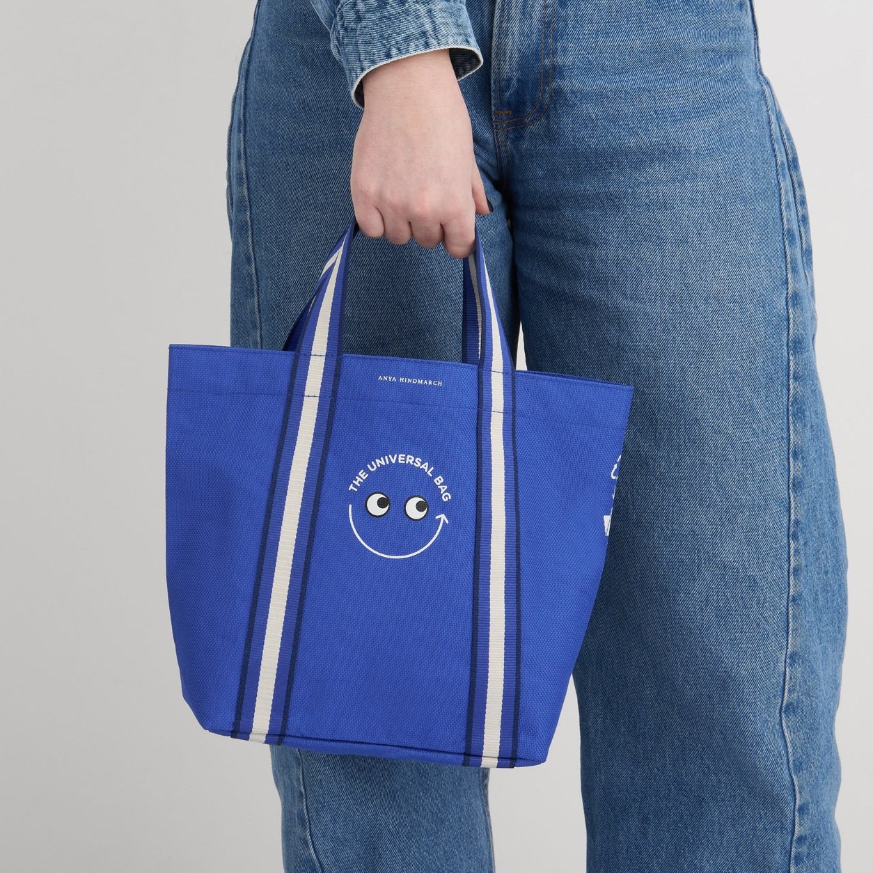 アニヤ・ハインドマーチの『The Universal Bag』から、新作の2モデル