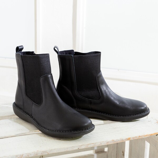 本革 軽量サイドゴアショートブーツ | JS ハートレーベル(JS