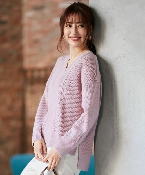 セール】 【洗える】ミドルゲージVネック ケーブルニット （ニット