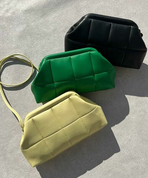 セール】 キルティングがま口ショルダー （ショルダーバッグ）｜a.v.v