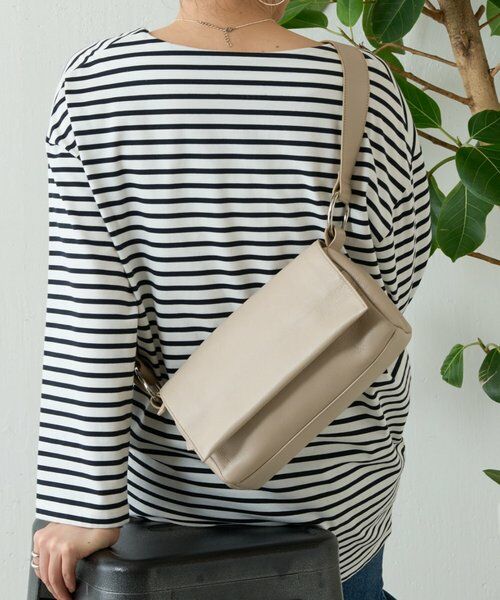 本革》レザーボディバッグ （ショルダーバッグ）｜BEARDSLEY