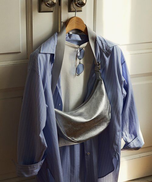 ソフトレザーラウンドショルダーバッグ［silver］ （ショルダーバッグ