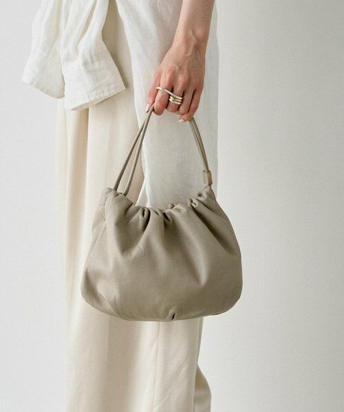 レザー巾着4WAYショルダーバッグ （ショルダーバッグ）｜russet