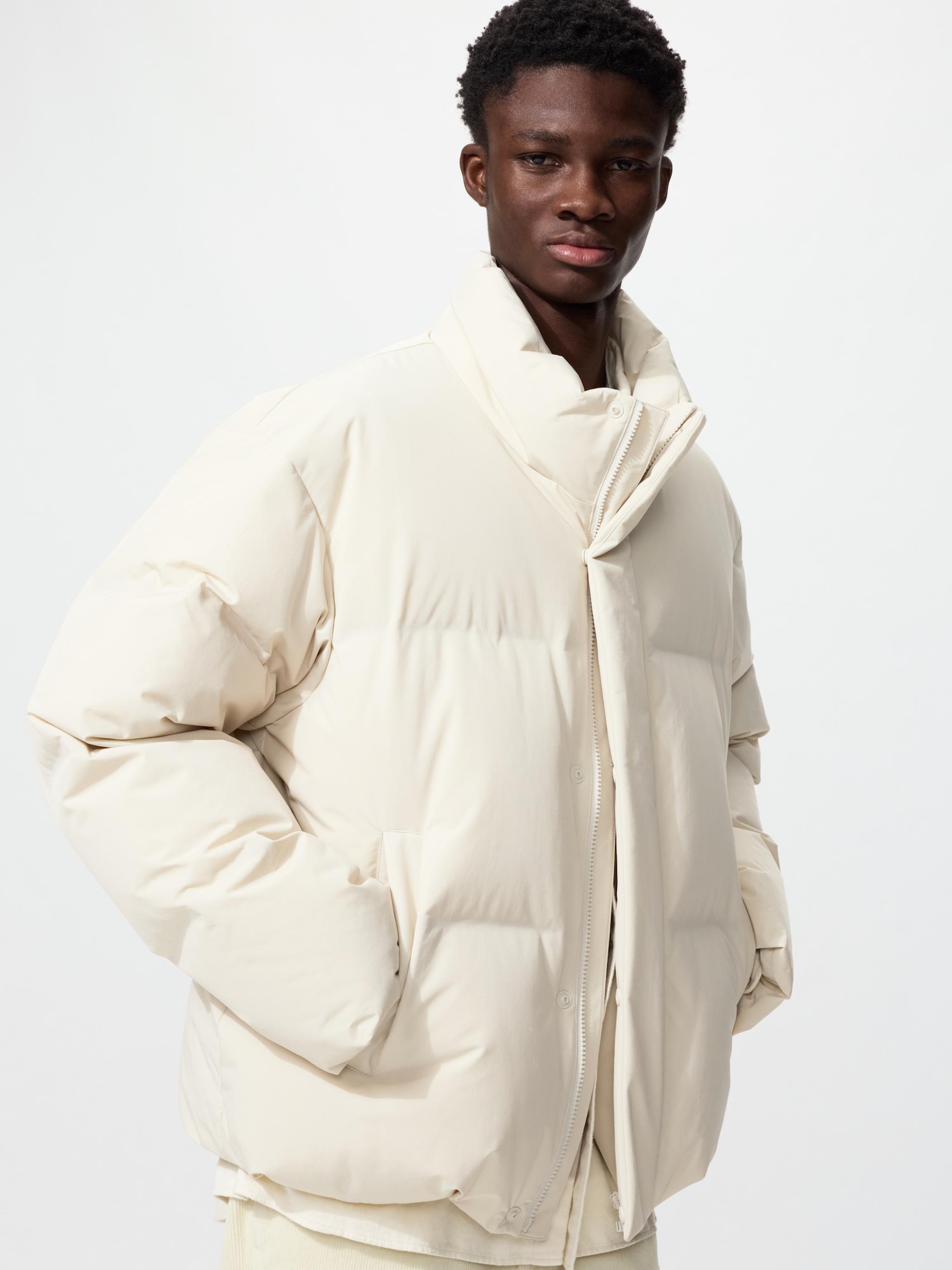 UNIQLO公式 | メンズのダウン・ウルトラライトダウン (シームレス)