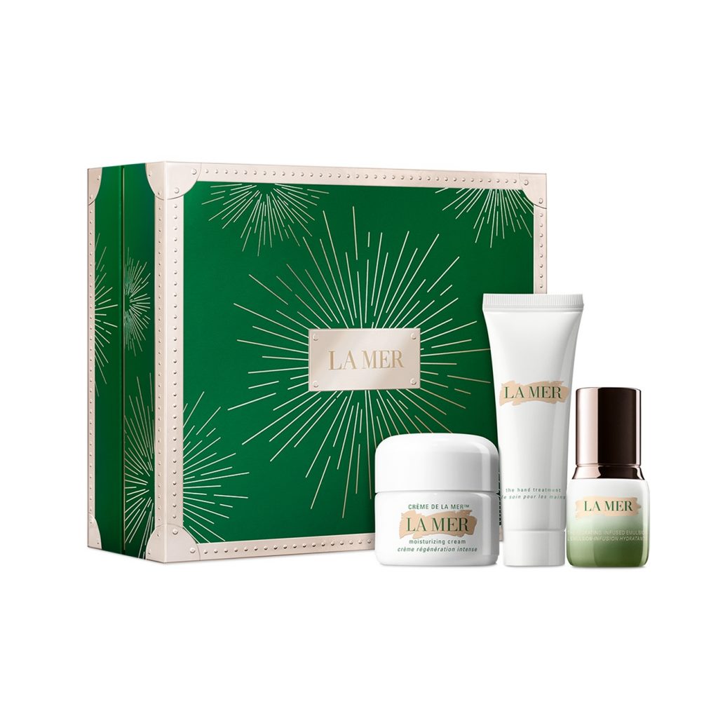 今だけのミニサイズがIN】人気デパコスの2024年ホリデイコフレ5選 | VERY