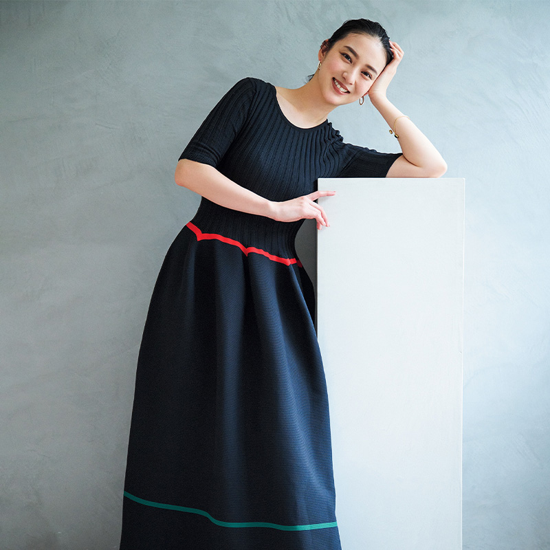 ママに大人気【CFCL】の新作ワンピ3選！美シルエットが体形カバーに