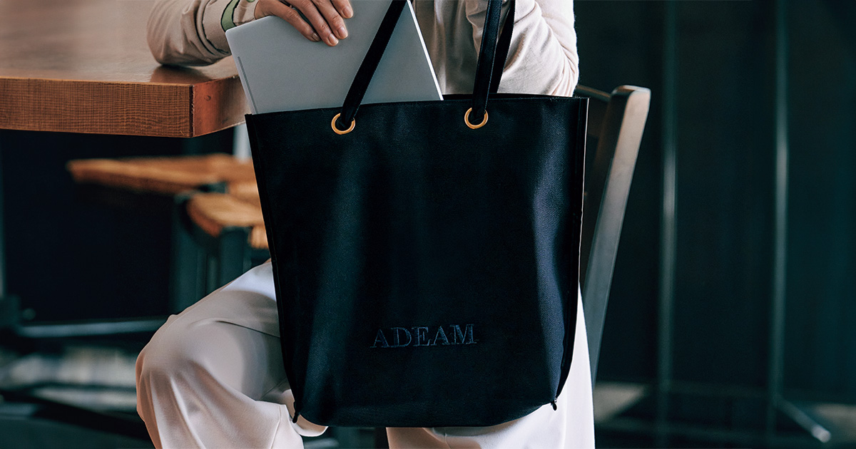 ADEAM」トートバッグ付き『VERY NaVY』4月号が発売中！ | VERY NaVY