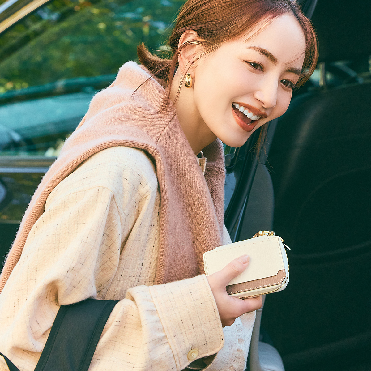 オール私服！】滝沢眞規子さん×BLAMINKのジャケットコート｜VERY