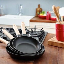 ヨドバシ.com - ストウブ STAUB ウッドハンドル フライパン 26cm IH