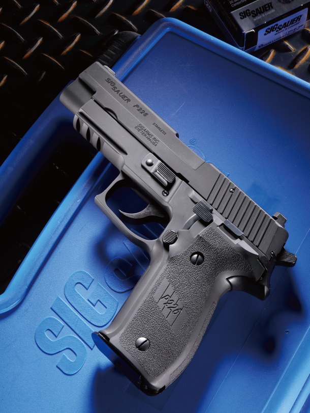 待望のオールヘビーウエイトモデル「タナカ SIG P226レールドフレーム