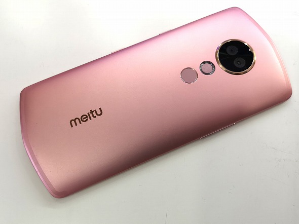 セルフィースマホから高性能カメラスマホへ Meituの新モデル「T9」で