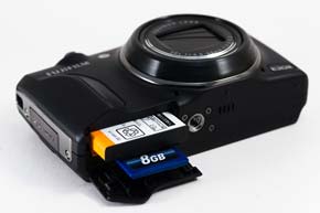 20倍ズーム×高感度×GPSの万能選手 富士フイルム「FinePix F770EXR」（1