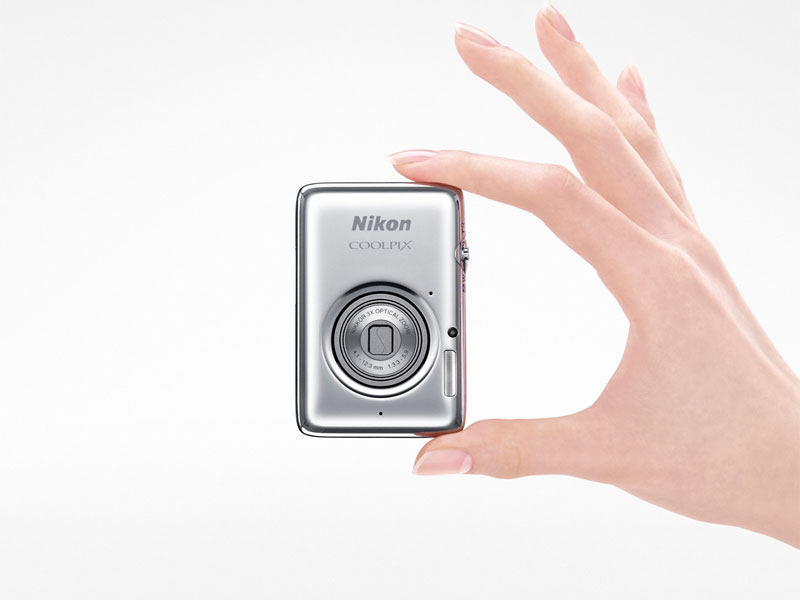 ニコン、画質を高めた100グラム超小型カメラ「COOLPIX S02」 - ITmedia
