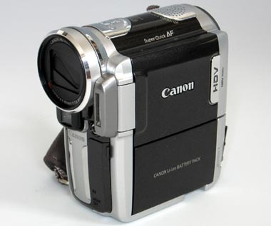 IXY DVの映像品質をHDVに昇華――キヤノン“iVIS”「HV10」：レビュー特集