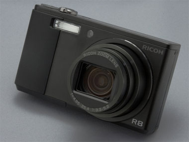 着実に進化した“R”――リコー「R8」：レビュー（1/4 ページ） - ITmedia NEWS