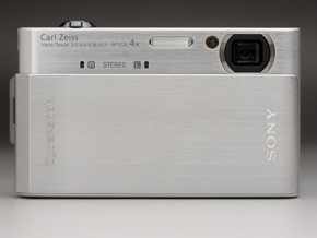 物欲を刺激するスリムデザイン、ソニー「DSC-T900」：3万円台で買える
