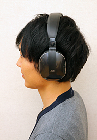 実売1万円を切ったデジタルワイヤレスヘッドフォン「HA-WD100」の実力