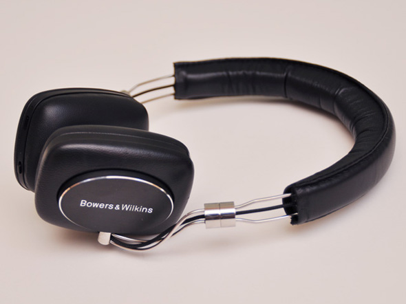 名門スピーカーブランド初のワイヤレスヘッドフォン――B＆W「P5