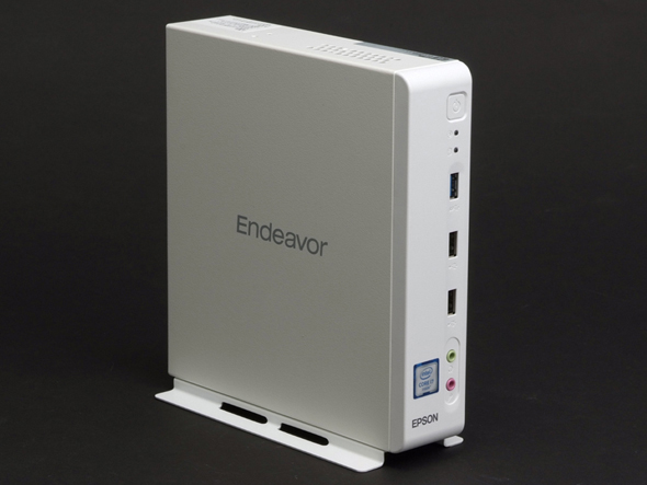 デジタルサイネージ、フロントデスク――エプソンの省スペース